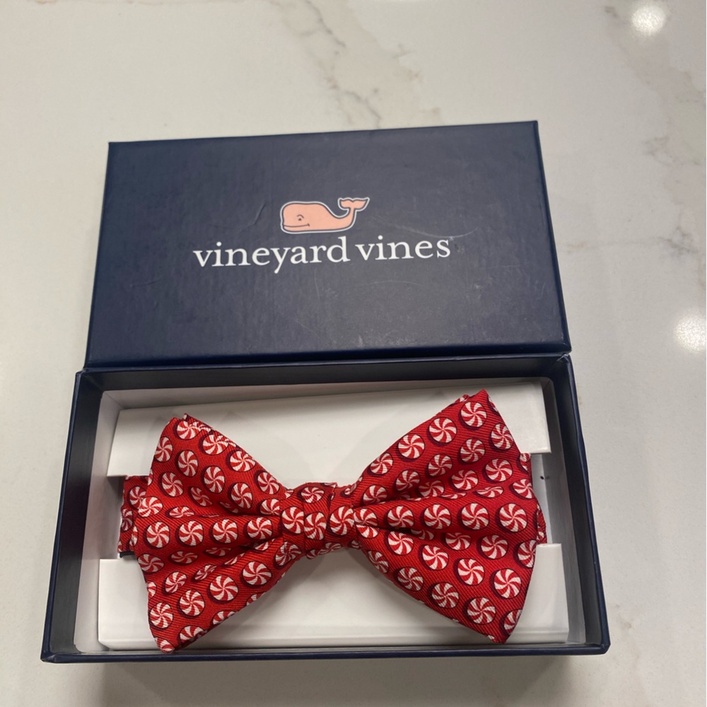 Vineyard Vines Boys Bow tie